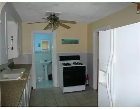 34 Grace Ave, Warwick, RI 02889 photo 5