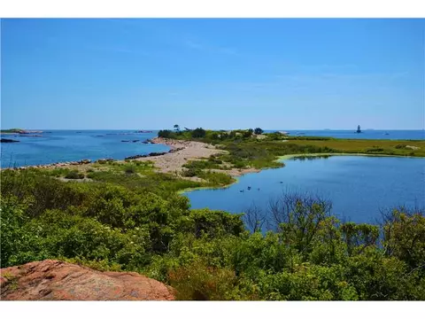 43 Washington Rd, Little Compton, RI 02837 photo 2