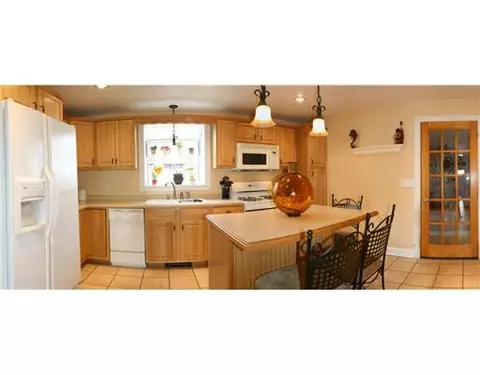1059 Newhall St, Fall River, MA 02721 photo 3