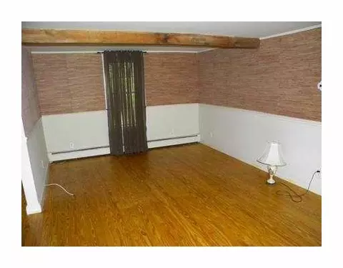139 Haswill St, Warwick, RI 02889 photo 3