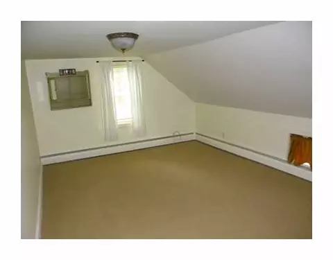139 Haswill St, Warwick, RI 02889 photo 6