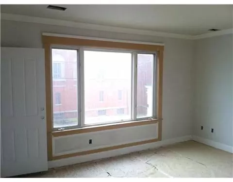 276 Hamlet St, Fall River, MA 02724 photo 5