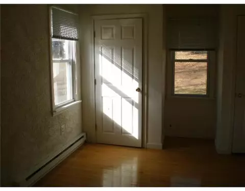 14 W Shore Dr, Exeter, RI 02822 photo 4