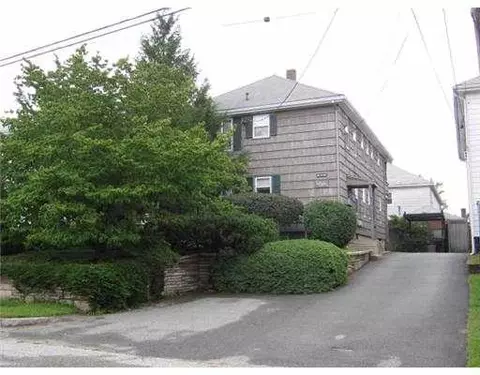 86 Middle St, Woonsocket, RI 02895 photo 2