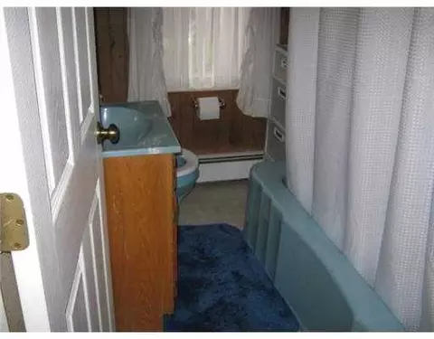 86 Middle St, Woonsocket, RI 02895 photo 10