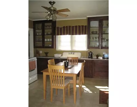 21 Central St, Warwick, RI 02886 photo 8