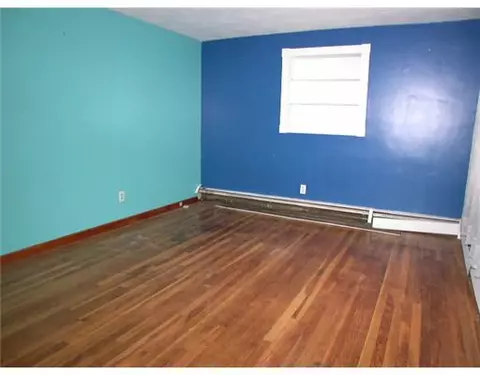 414 Arnold Rd, Coventry, RI 02816 photo 3