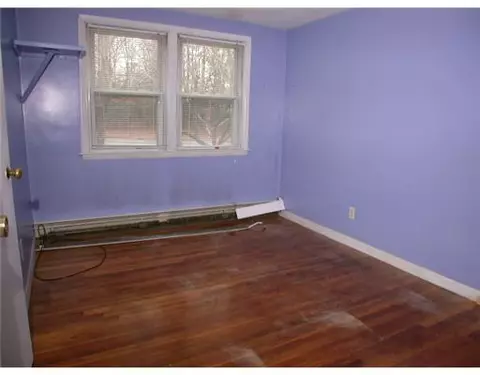 414 Arnold Rd, Coventry, RI 02816 photo 7