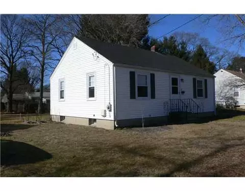21 Union Ave, Warwick, RI 02889 photo 2