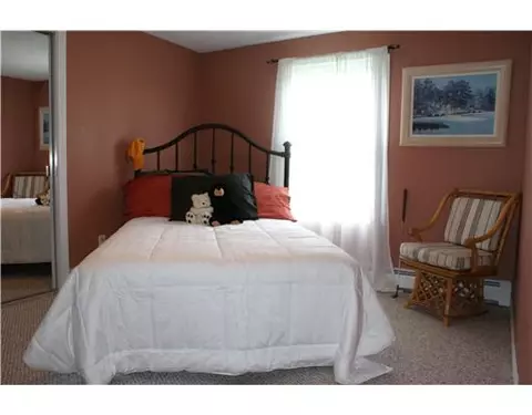 15 Harborview Dr, Warwick, RI 02889 photo 11