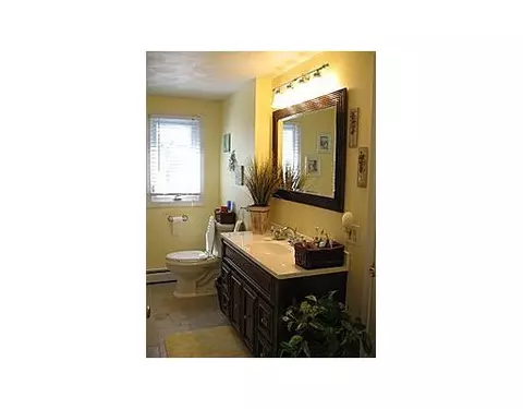 15 Harborview Dr, Warwick, RI 02889 photo 8