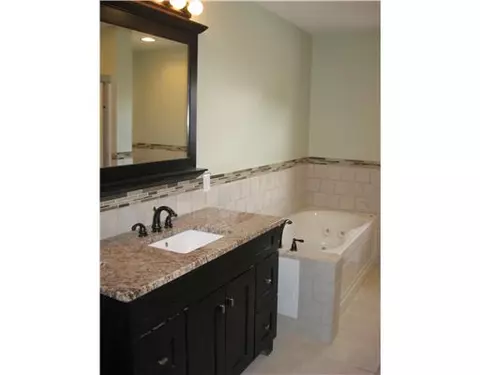 1 Sandro Cir, Warwick, RI 02886 photo 13