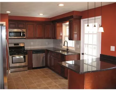 1 Sandro Cir, Warwick, RI 02886 photo 6