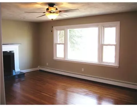 1 Sandro Cir, Warwick, RI 02886 photo 10