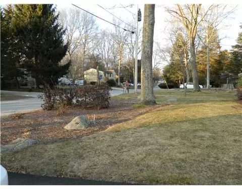 48 Cedar Grove Dr, Exeter, RI 02822 photo 4
