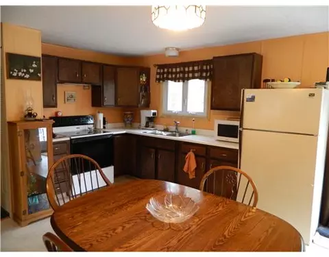 48 Cedar Grove Dr, Exeter, RI 02822 photo 8