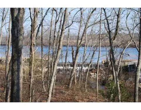 130 Mill Pond Rd, Exeter, RI 02822 photo 3
