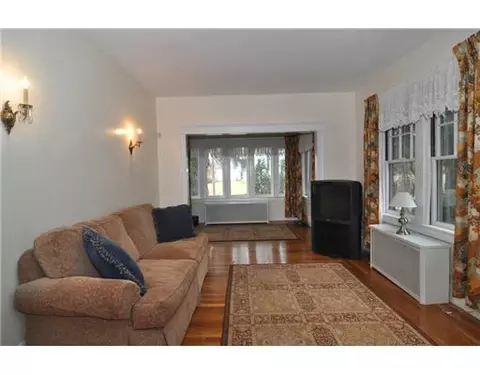 167 River St, Warwick, RI 02888 photo 2