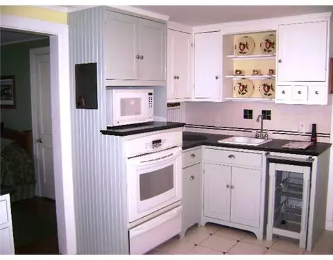 7 Black St, Warwick, RI 02888 photo 7