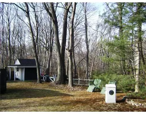 7 Black St, Warwick, RI 02888 photo 4