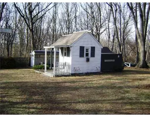 7 Black St, Warwick, RI 02888 photo 5