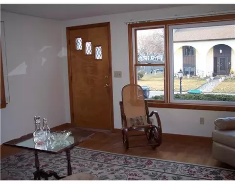 88 Dixie Ave, Warwick, RI 02889 photo 8