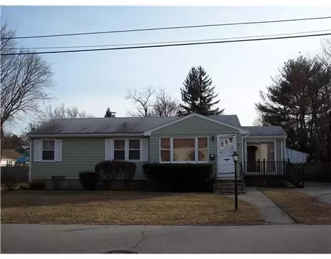 88 Dixie Ave, Warwick, RI 02889 photo 2