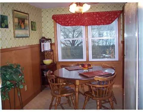 88 Dixie Ave, Warwick, RI 02889 photo 6