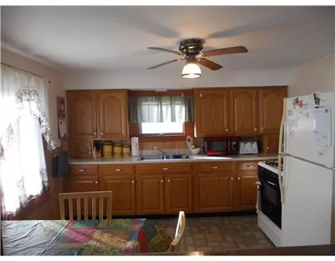 112 Cote Ave, Woonsocket, RI 02895 photo 9