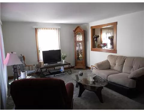 112 Cote Ave, Woonsocket, RI 02895 photo 8