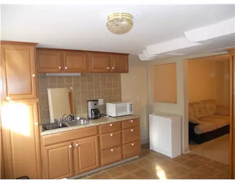112 Cote Ave, Woonsocket, RI 02895 photo 17