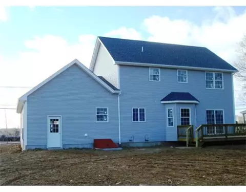 134 Beach St, Westerly, RI 02891 photo 2