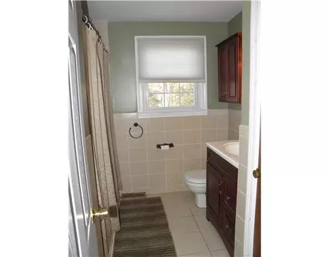 12 Laurel Ln, Warren, RI 02885 photo 6