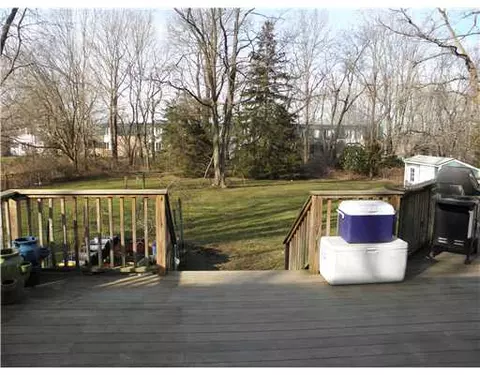 12 Laurel Ln, Warren, RI 02885 photo 9