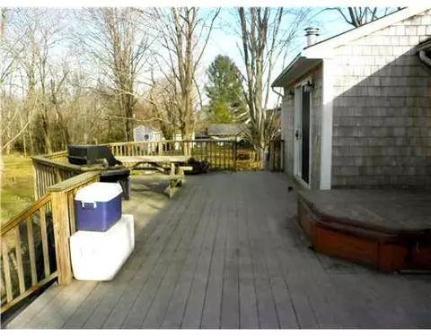 12 Laurel Ln, Warren, RI 02885 photo 8
