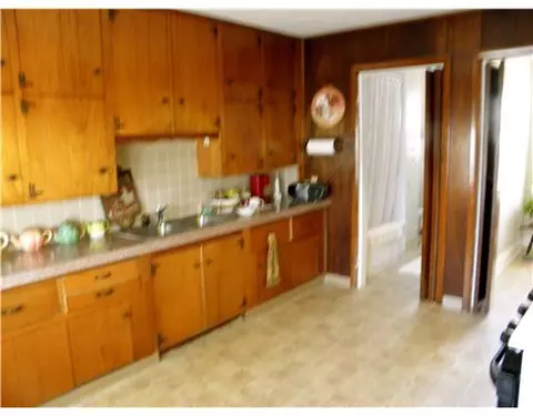 11 School St, Warren, RI 02885 photo 2