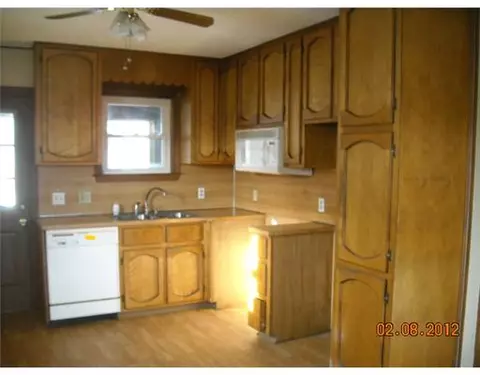48 Second Ave, Woonsocket, RI 02895 photo 4