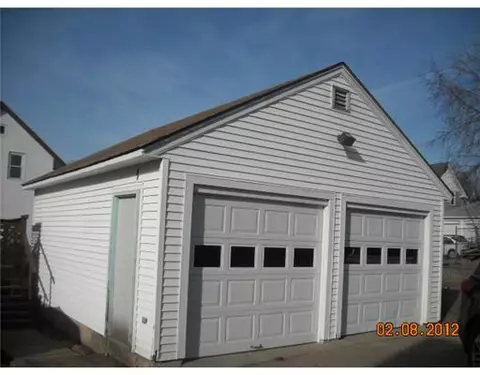 48 Second Ave, Woonsocket, RI 02895 photo 3