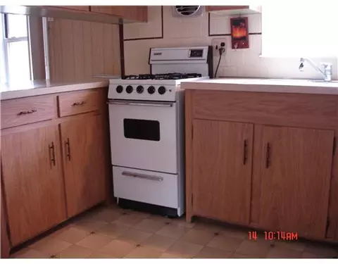 86 Monty Ave, Woonsocket, RI 02895 photo 5