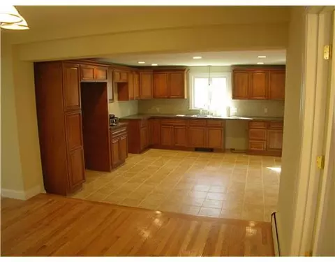 415 Fair St, Warwick, RI 02888 photo 8