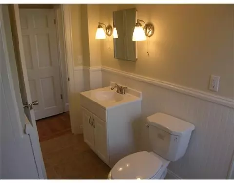415 Fair St, Warwick, RI 02888 photo 19
