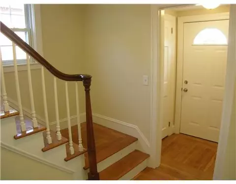 415 Fair St, Warwick, RI 02888 photo 4