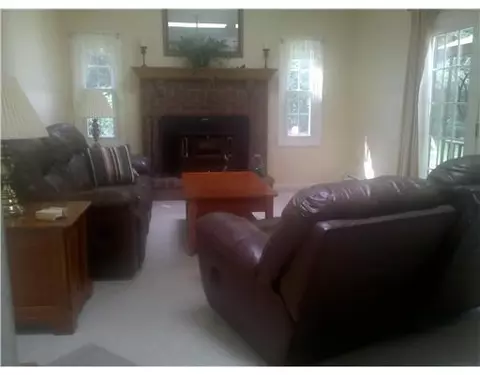 7 Brookfield Rd, Coventry, RI 02816 photo 2