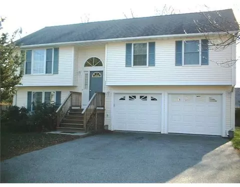 38 Scranton Ave, Warwick, RI 02888 photo 1