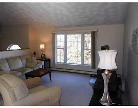 38 Scranton Ave, Warwick, RI 02888 photo 8