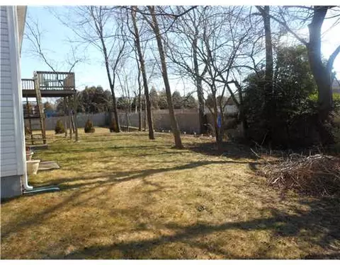38 Scranton Ave, Warwick, RI 02888 photo 5