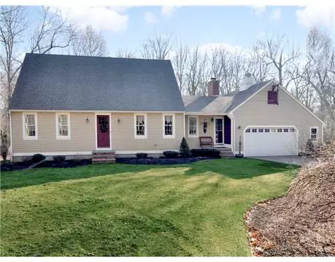 76 New Rd, Exeter, RI 02822 photo 1