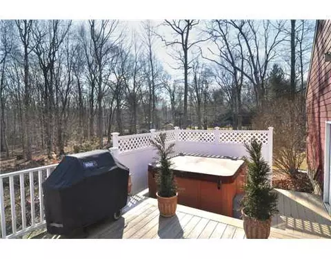 76 New Rd, Exeter, RI 02822 photo 11