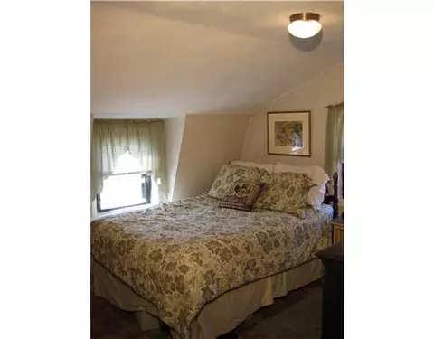 375 Chapmans Ave, Warwick, RI 02886 photo 7