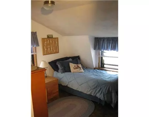 375 Chapmans Ave, Warwick, RI 02886 photo 9